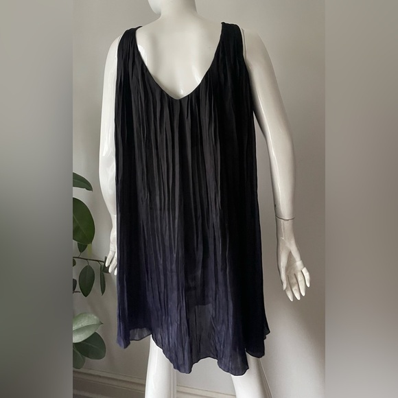 Mango Sleeveless Mini Dress Black to Navy Ombré Pleated Shift Dress Size S - Picture 8 of 8